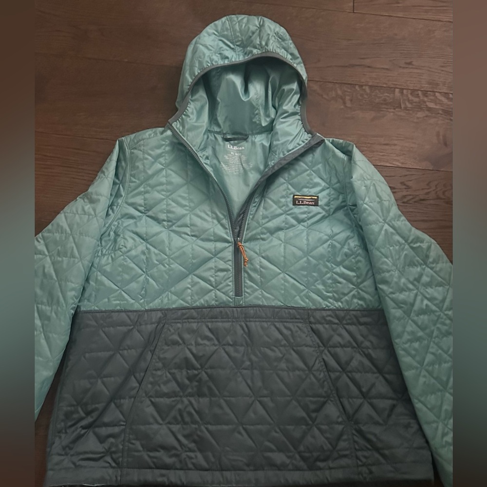 L.L. Bean Pullover Quilted Hoodie - Picture 3 of 5